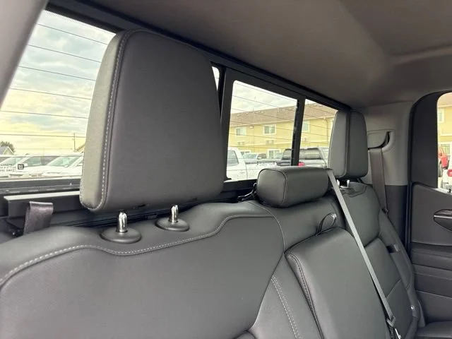 2026 GMC Sierra 1500 SLT - Photo 38