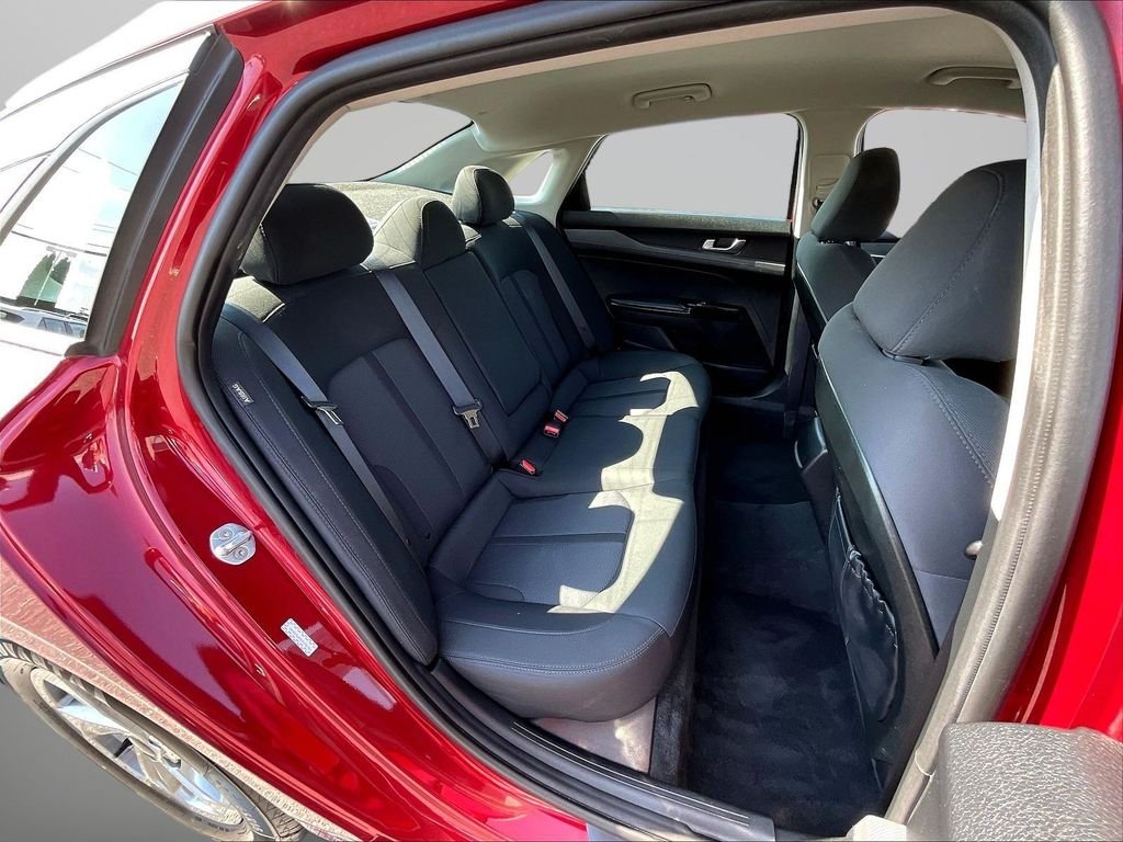 Used 2023 Red Kia LXS image 26