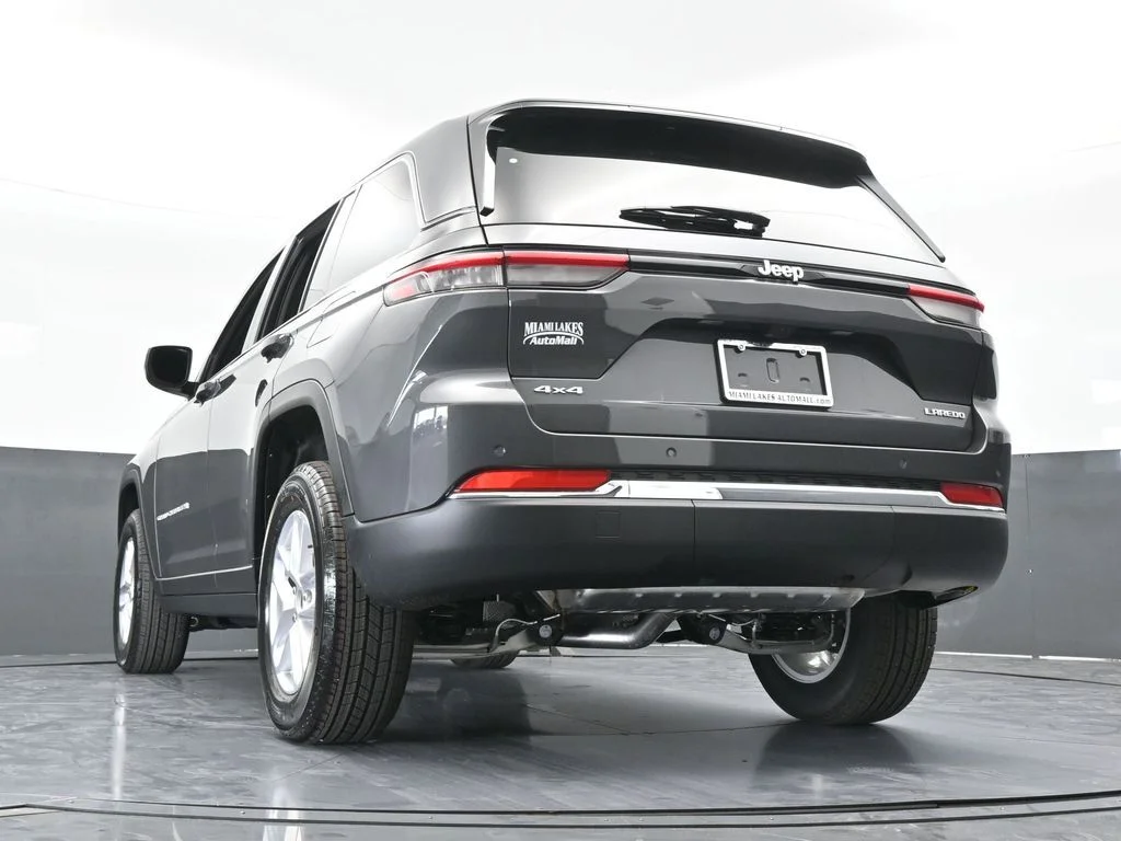 New 2026 Baltic Gray Metallic Clearcoat Jeep Laredo X image 56