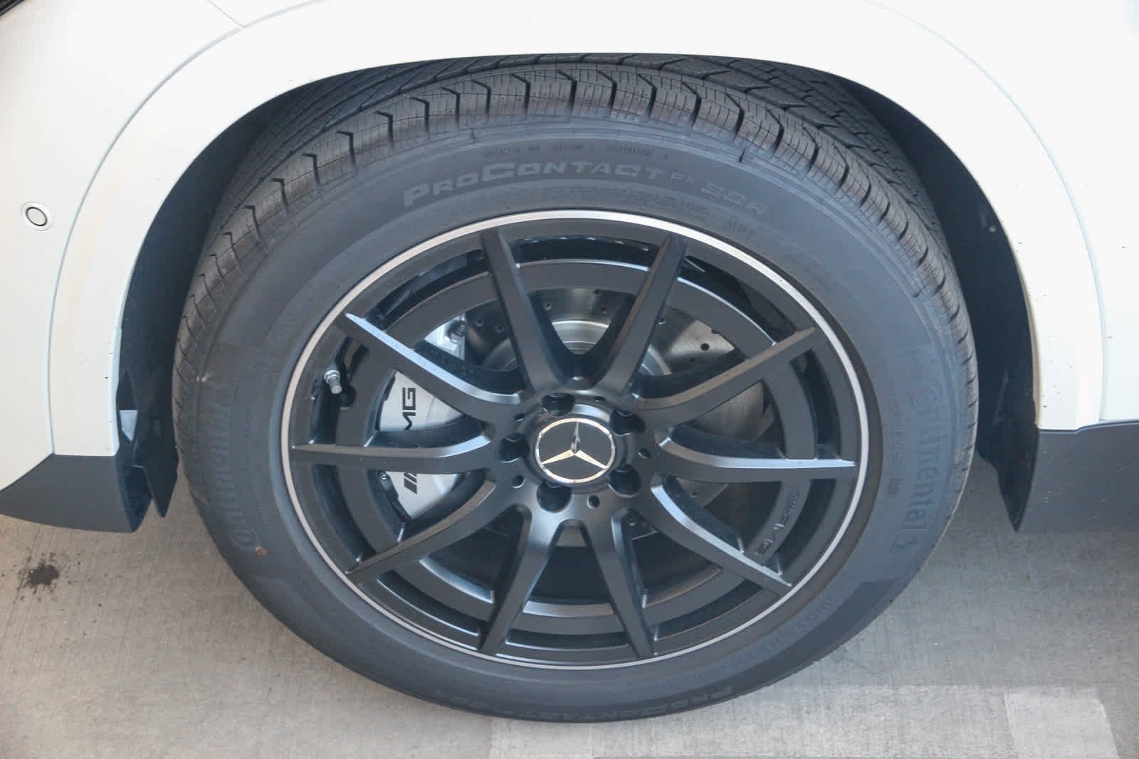 New 2026 Polar White Mercedes-Benz AMG® GLA 35 image 10