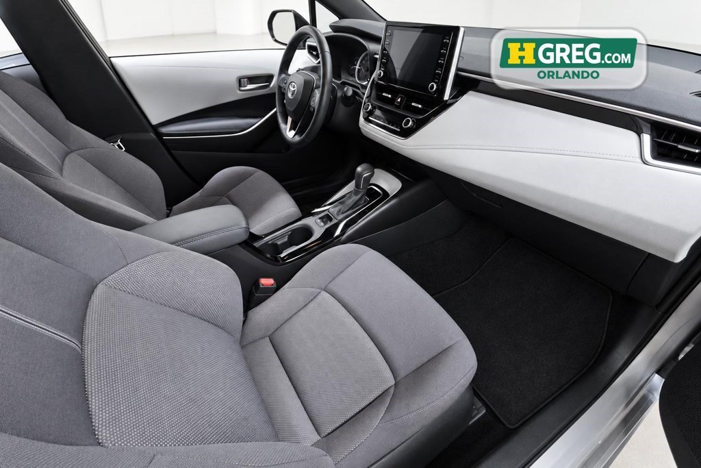 Used 2020 Classic Silver Metallic Toyota SE image 8