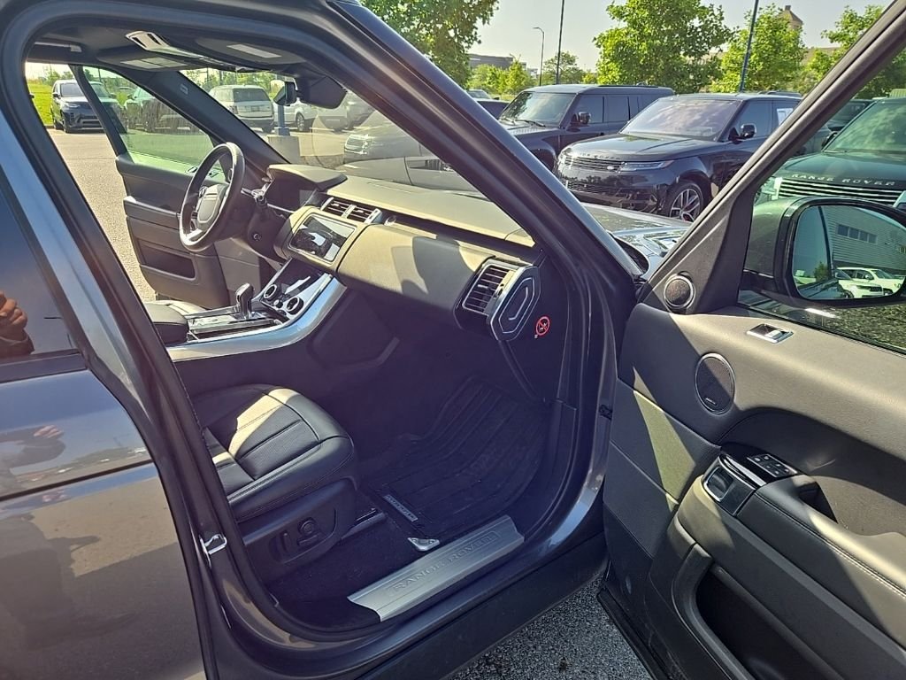 Used 2019 Corris Gray Metallic Land Rover HSE image 20