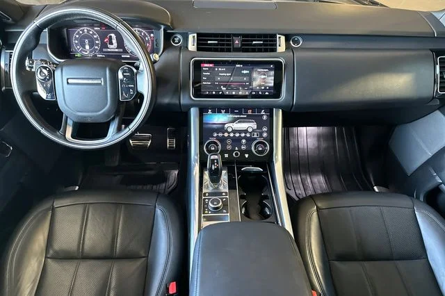 Used 2020 Eiger Grey Metallic Land Rover HSE Dynamic image 12