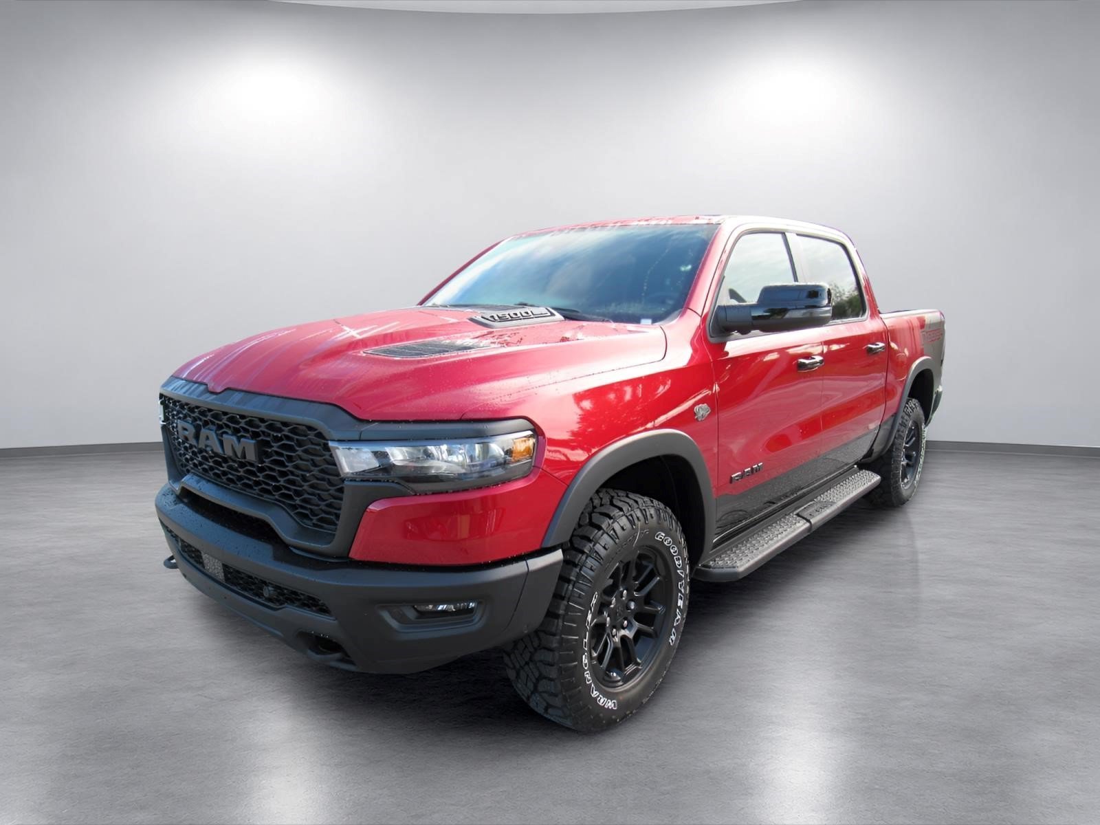 New 2027 Molten Red Pearl-Coat Exterior Paint RAM Rebel image 3