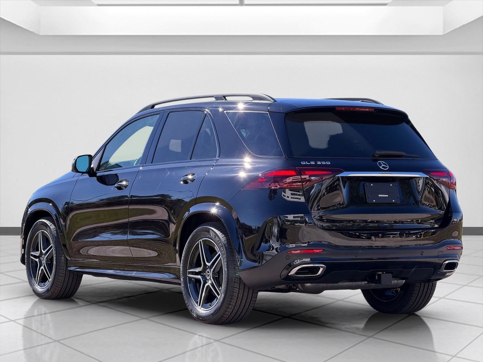 New 2026 Obsidian Black Metallic Mercedes-Benz GLE 350 image 4