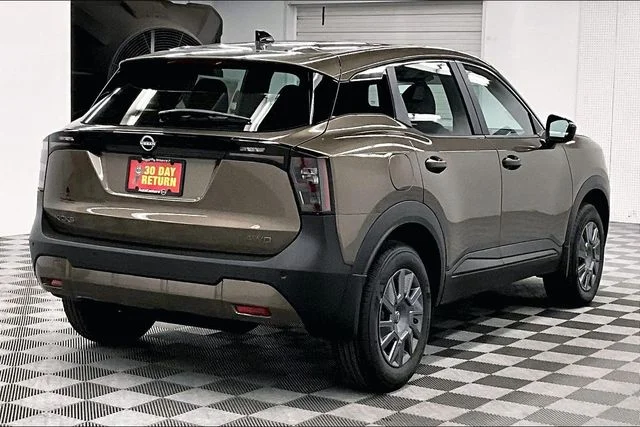 New 2026 Canyon Bronze Metallic Nissan S image 17