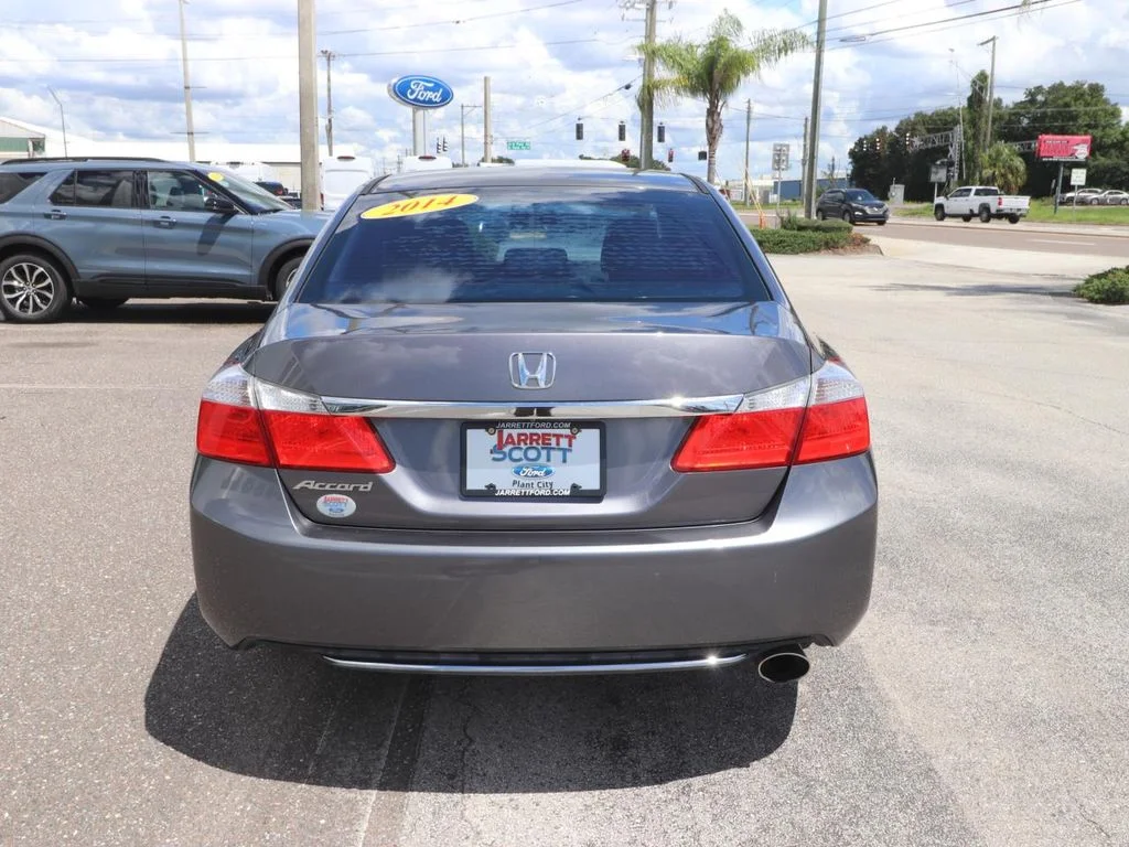 Used 2014  Honda LX image 10