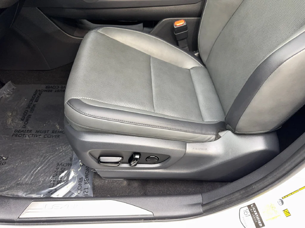 Used 2024 White Lexus 300e Premium image 27