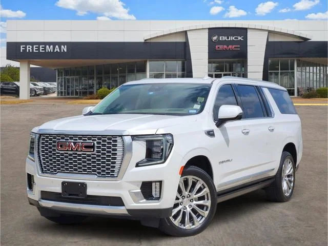2023 GMC Yukon Denali AWD's photo