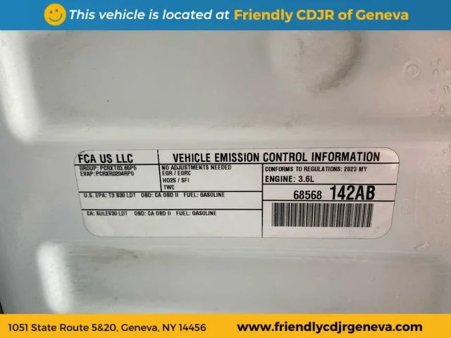 Used 2023 White Jeep Altitude image 21