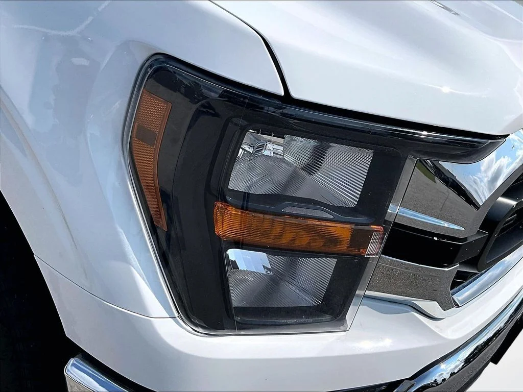 Used 2023 White Ford XLT image 31