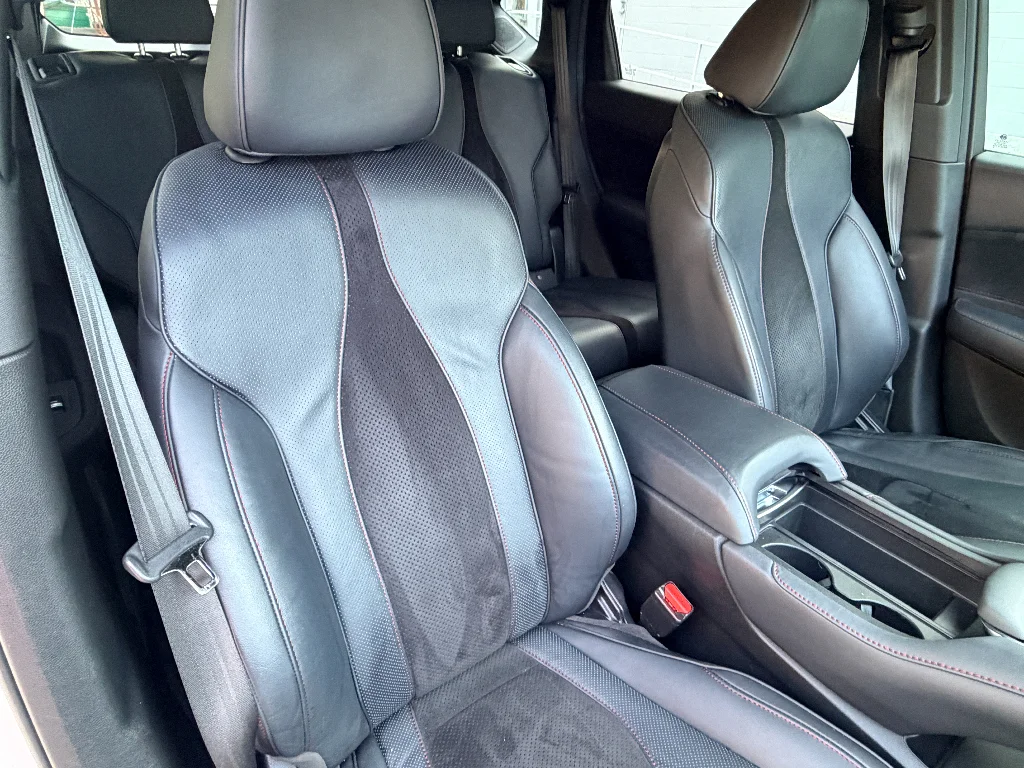 Used 2024 Platinum White Pearl Acura w/A-Spec Advance Package image 27