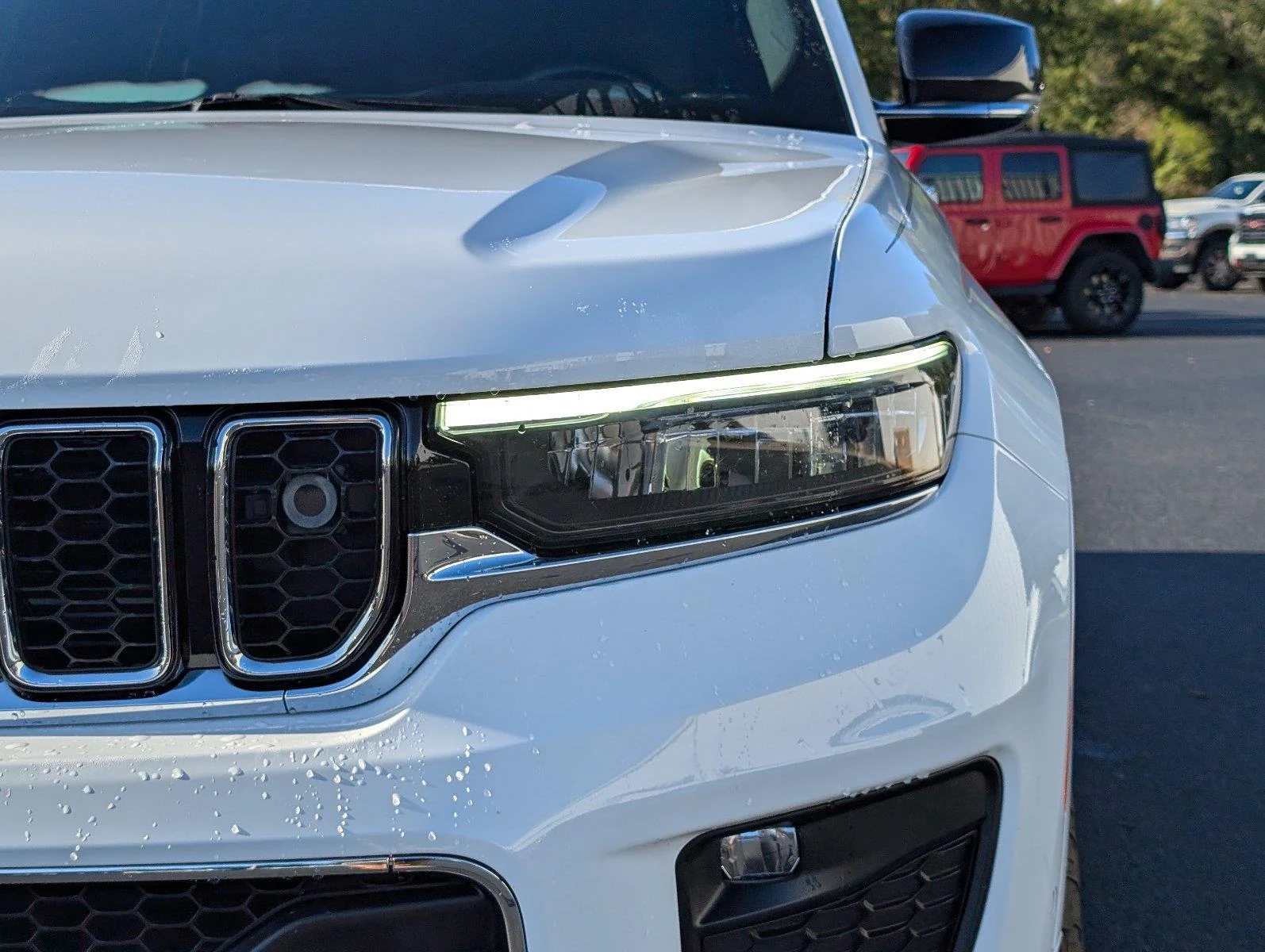 Used 2021 Bright White Clearcoat Jeep Overland image 13