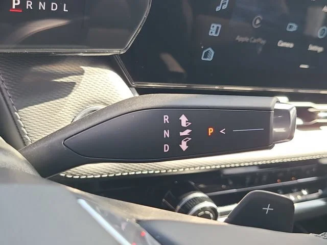 New 2027 Summit White Chevrolet LT image 32