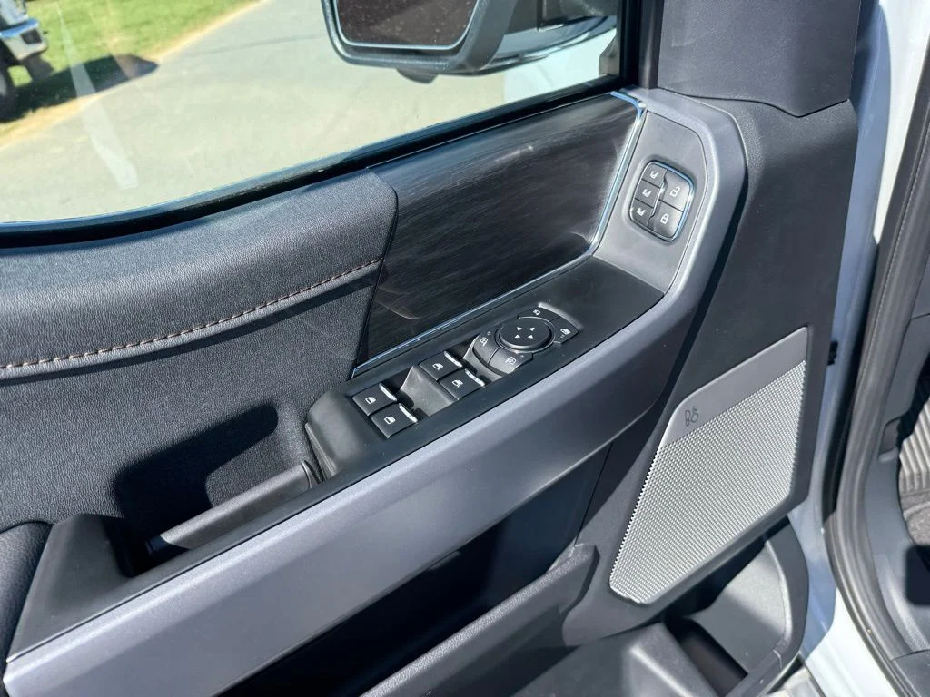 New 2025 White Ford Lariat image 14