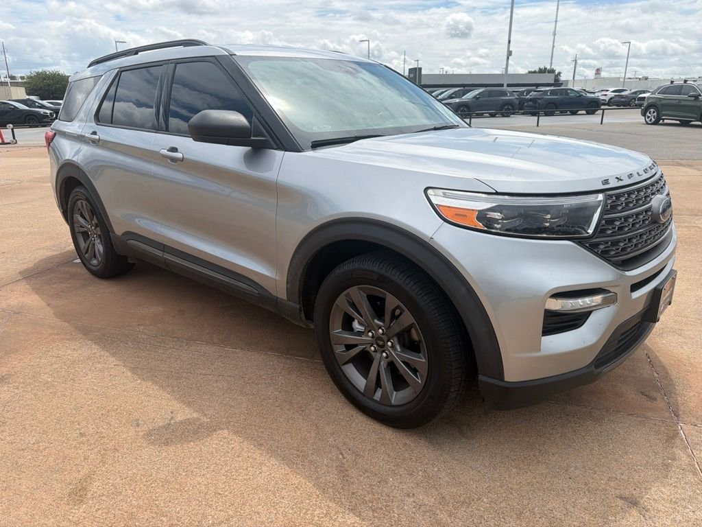 Used 2021 Silver Ford XLT image 5
