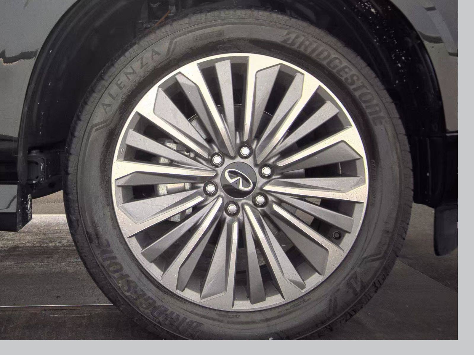 Certified Used 2025 Black INFINITI LUXE image 11
