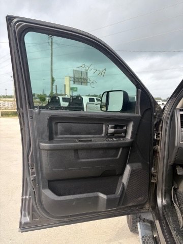 Used 2016 Granite Crystal Metallic Clearcoat Ram Tradesman image 20