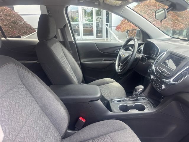 Used 2024 Mosaic Black Metallic Chevrolet LT image 28