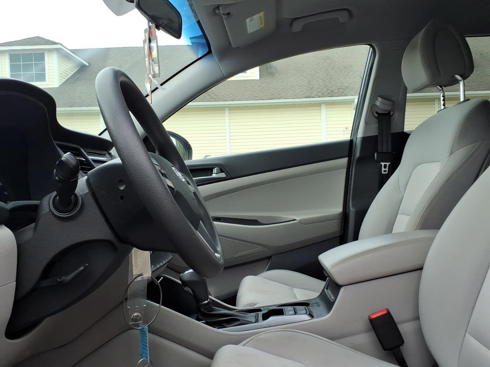 Used 2017 Coliseum Gray Hyundai SE image 20