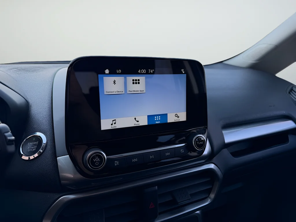 Used 2018 Gray Ford SE image 15
