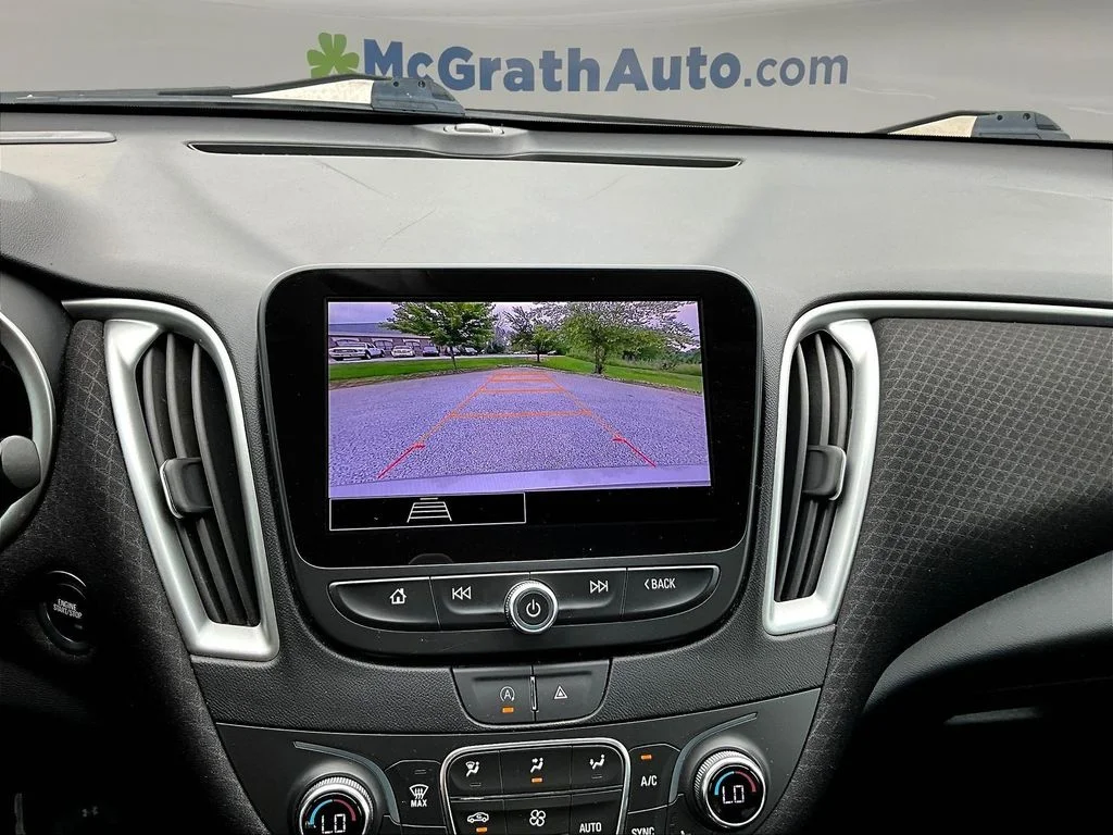 Used 2023 Gray Chevrolet LT image 18