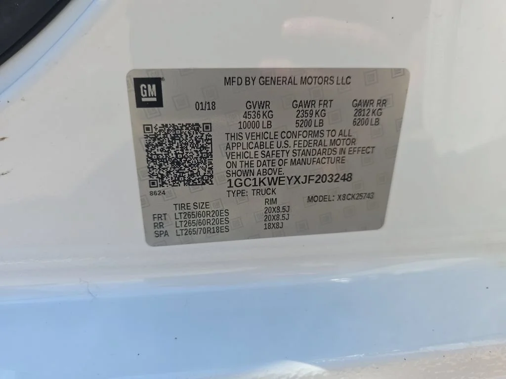 Used 2018 SUMMIT WHITE Chevrolet LTZ image 36