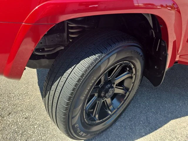 Used 2017 Red Toyota SR5 Premium image 33