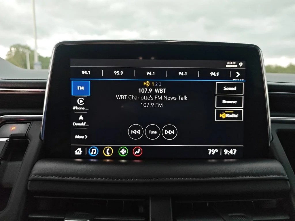 Used 2021 SPECIAL PAINT Chevrolet LS image 22