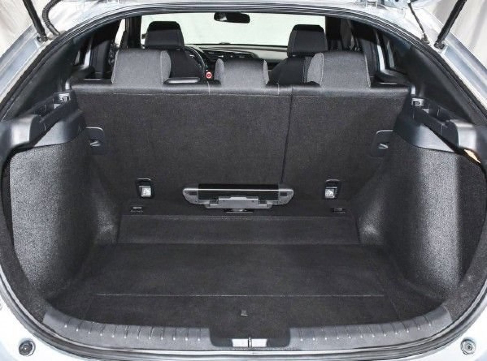 Used 2021 Lunar Silver Metallic Honda EX image 8