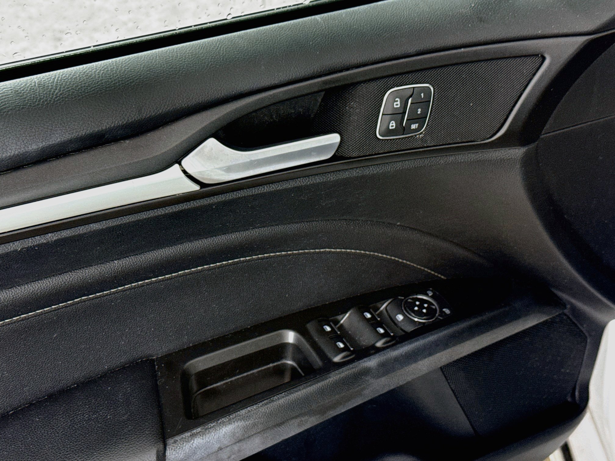 Used 2020 Oxford White Ford Titanium image 18
