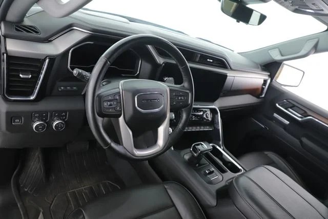 Used 2024 White GMC Denali image 18
