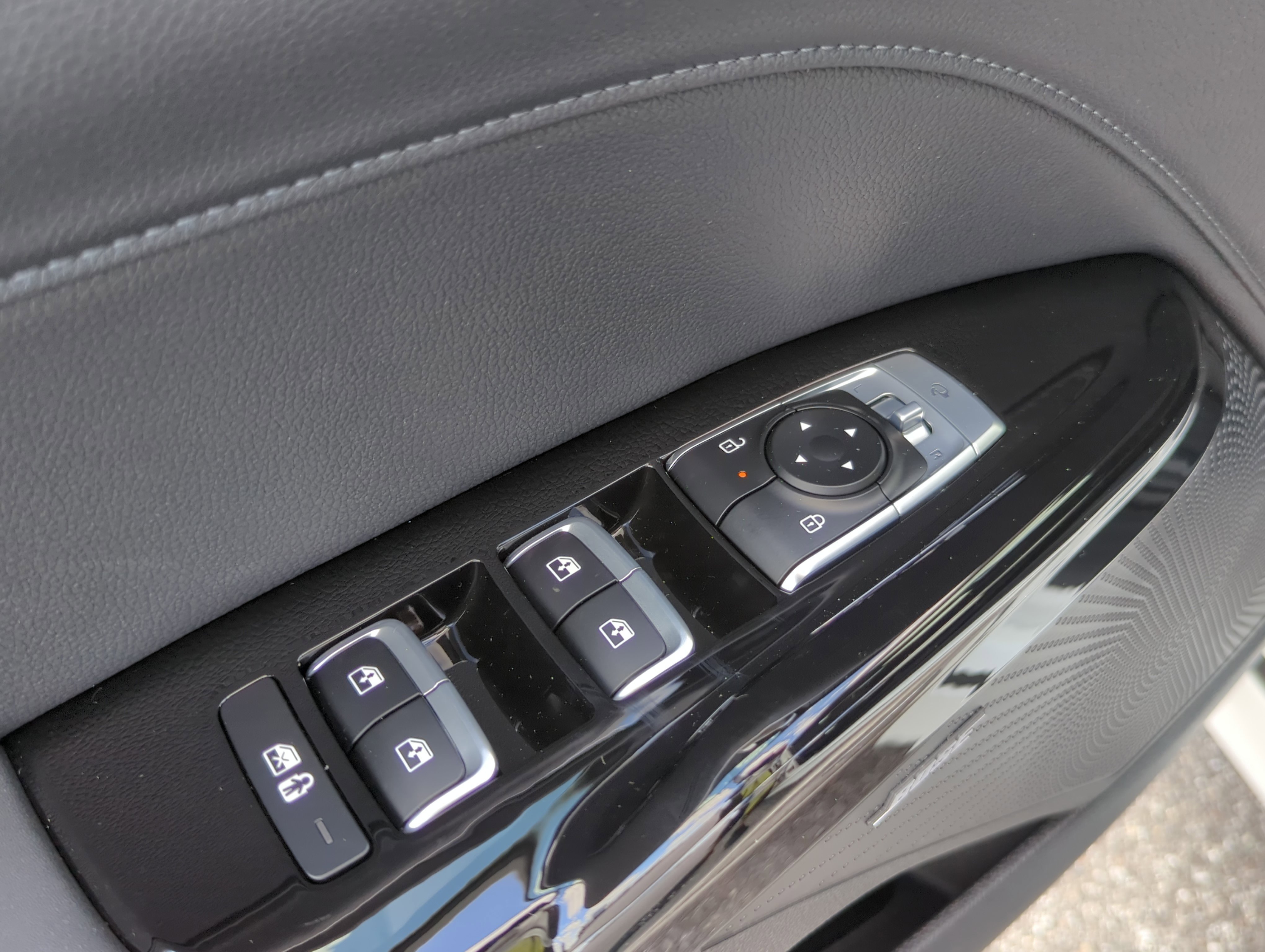 2026 Kia K5 EX - Photo 21