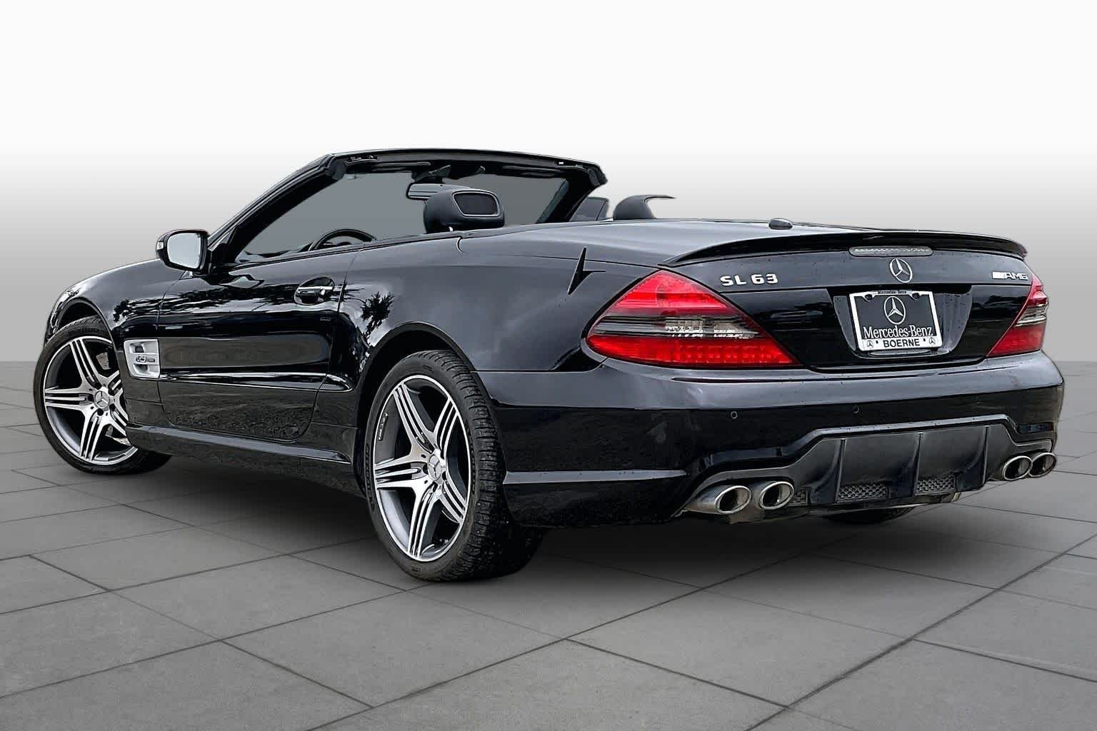 Used 2009 Iridium Silver Metallic Mercedes-Benz AMG® image 11