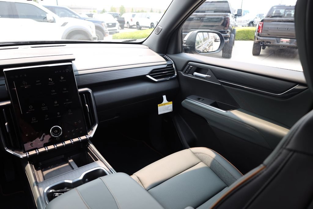 2026 GMC Acadia AT4 - Photo 22