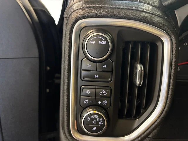 Used 2022 Black Chevrolet LT image 22