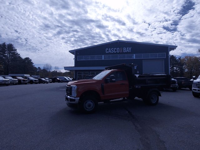 2027 Ford Chassis Cab F-350® XL