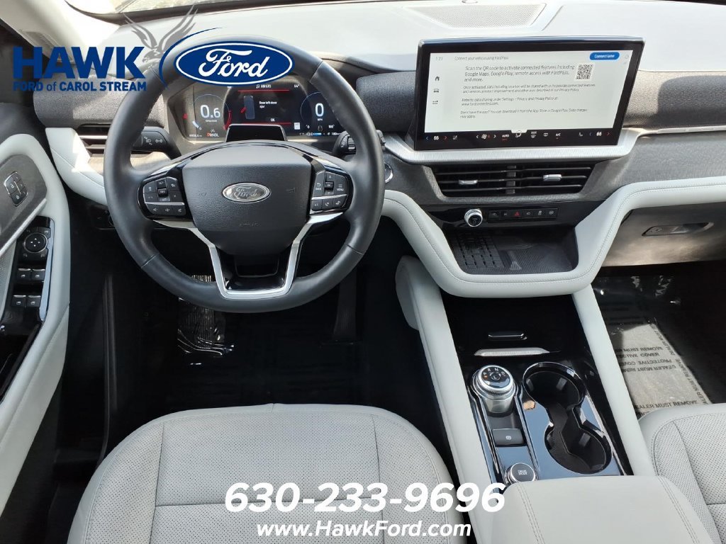 Certified Used 2025 Black Ford Platinum image 9