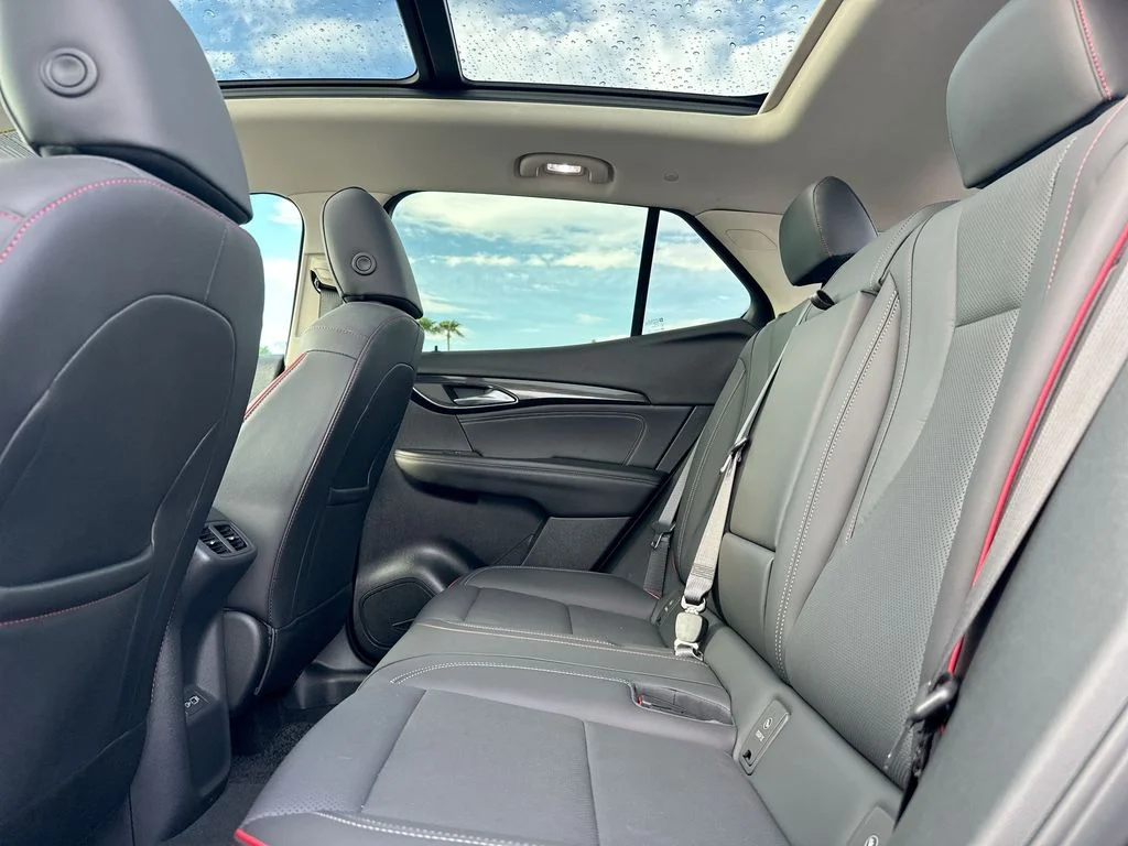 Used 2023 Black Buick Essence image 12