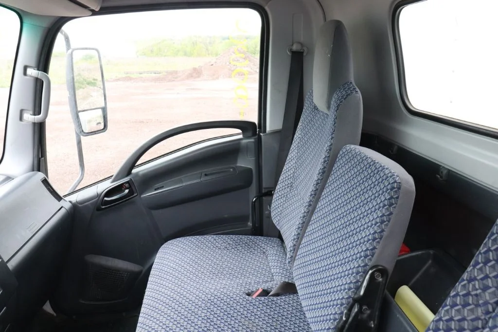 Used 2023 Arctic White Chevrolet Base image 14