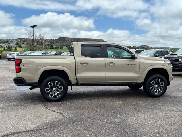 Used 2023 Sand Dune Metallic Chevrolet Z71 image 6