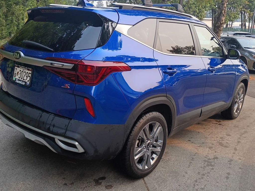 Used 2021 Neptune Blue Kia S image 4