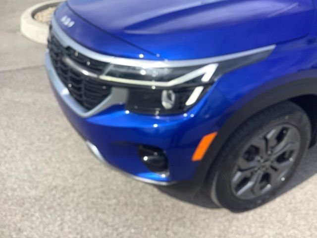 Used 2024 Neptune Blue Kia S image 30