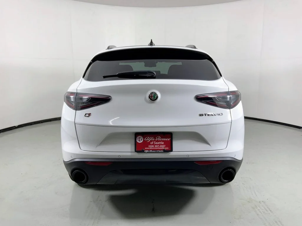 New 2025 Milano White Exterior Paint Alfa Romeo Ti image 11