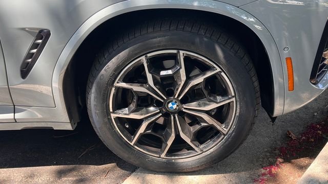 Used 2024 Brooklyn Gray Metallic BMW xDrive30i image 4