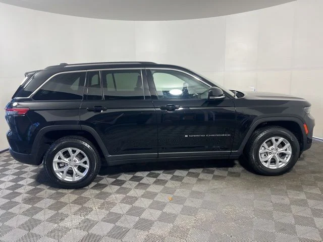 Certified Used 2023 Black Jeep Limited image 10