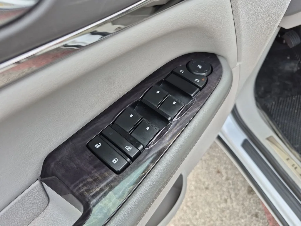 Used 2017 White Buick Leather Group image 19