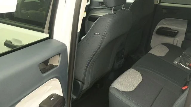 New 2026 Oxford White Ford XLT image 10