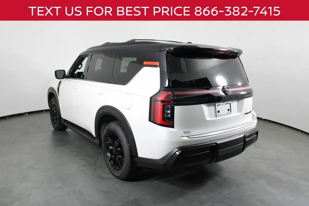 New 2026 Aspen White TriCoat / Super Black Two-tone Nissan PRO-4X® image 4