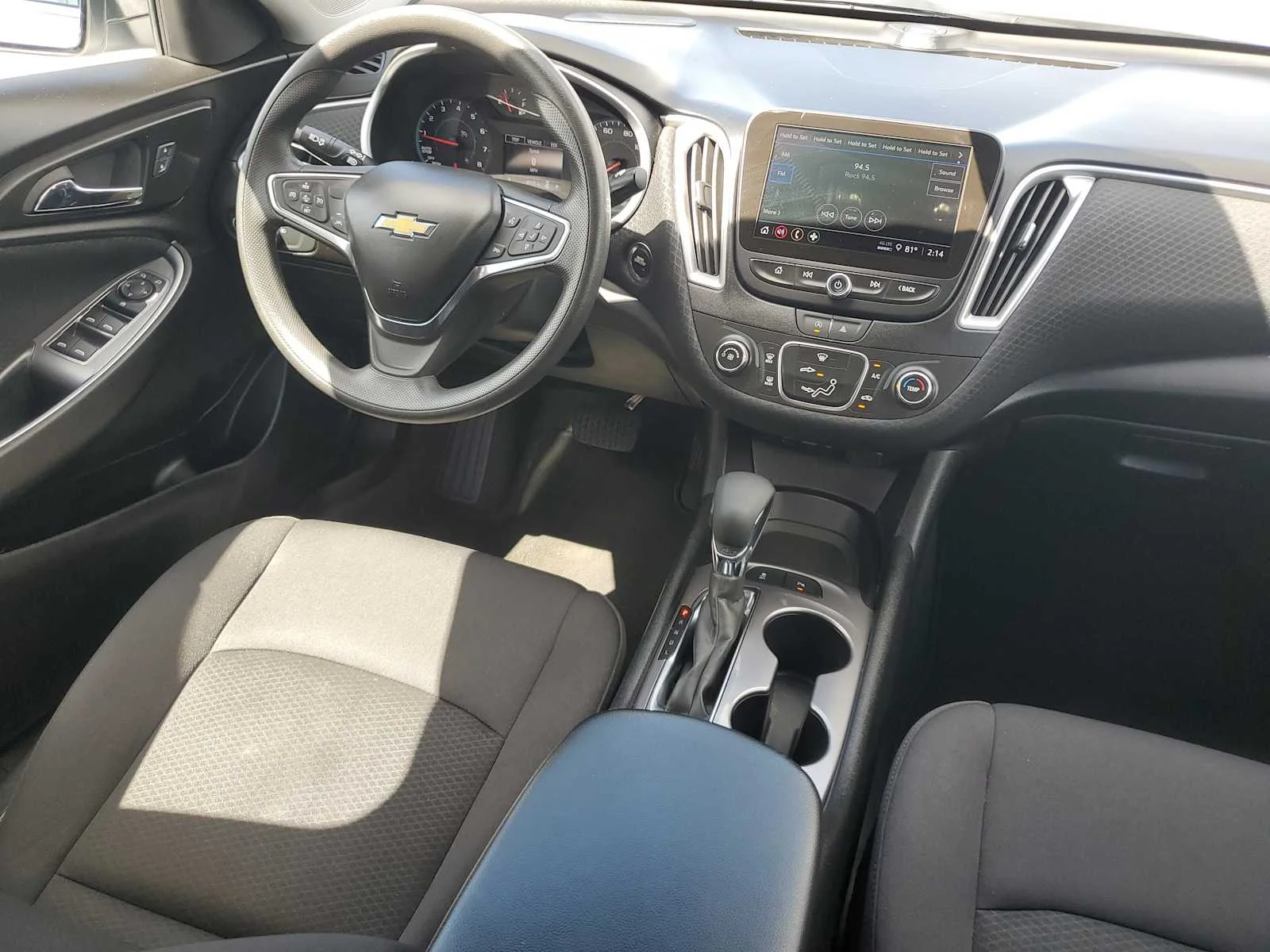 Used 2024 Summit White Chevrolet FL image 18